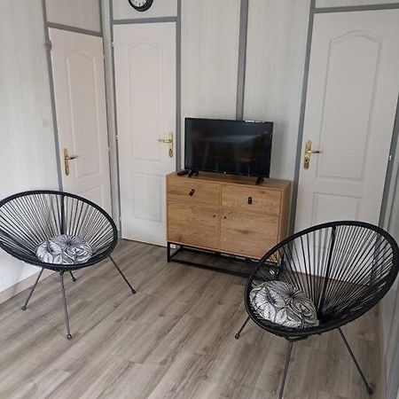 Chalet 4 Personnes Au Calme Apartment Sulniac ภายนอก รูปภาพ